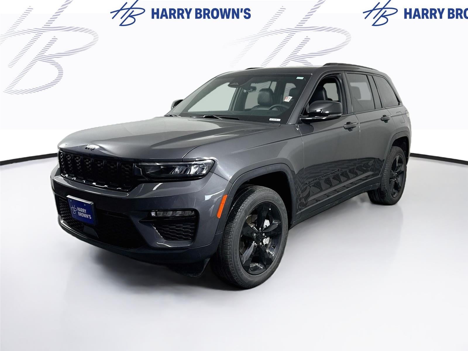2025 Jeep Grand Cherokee Limited in Gray — front three-quarter view