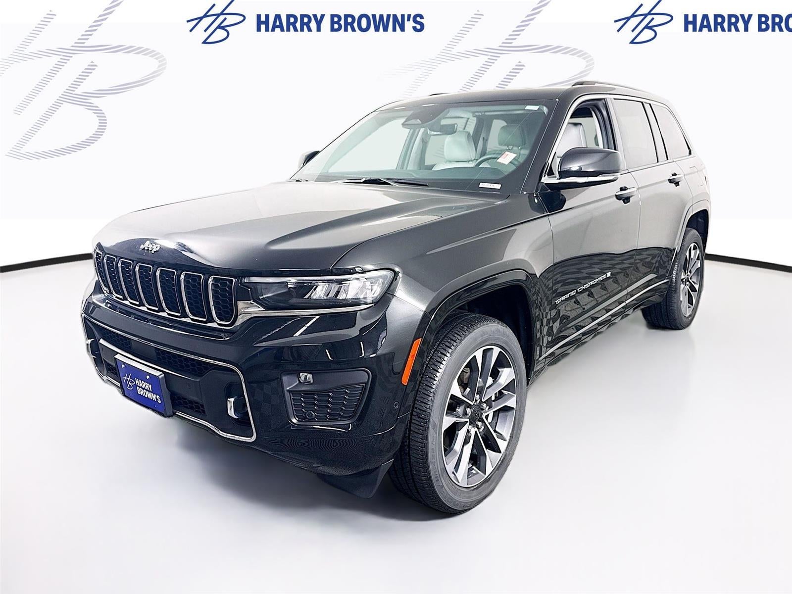 2023 Jeep Grand Cherokee Overland in Black — front three-quarter view